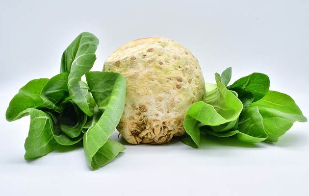 lmás zellersaláta zellergumóból