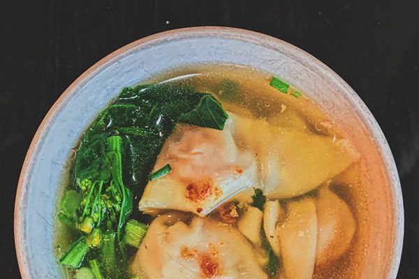 csirkés ravioli leves