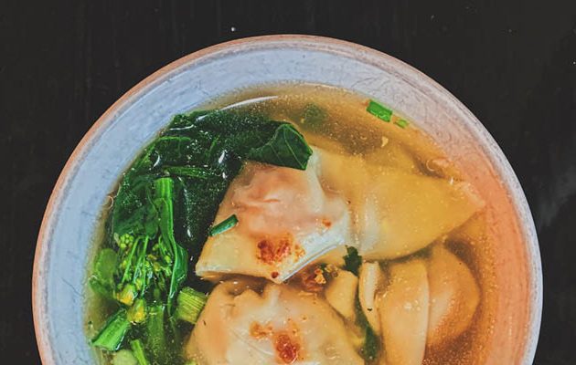 csirkés ravioli leves