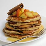 almás-joghurtos palacsinta