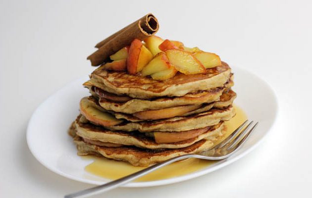 almás-joghurtos palacsinta