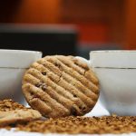 mini mogyorós-vajas sütemény